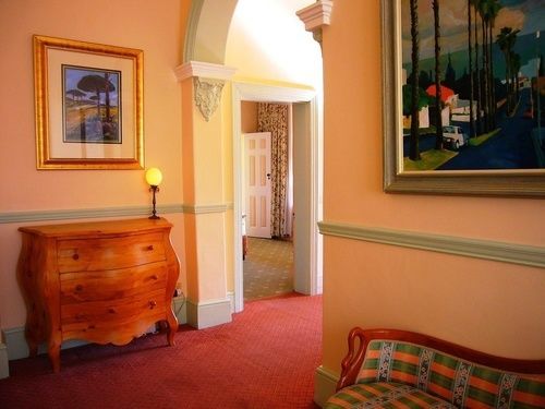 The Rosa & Self-catering Hotel
